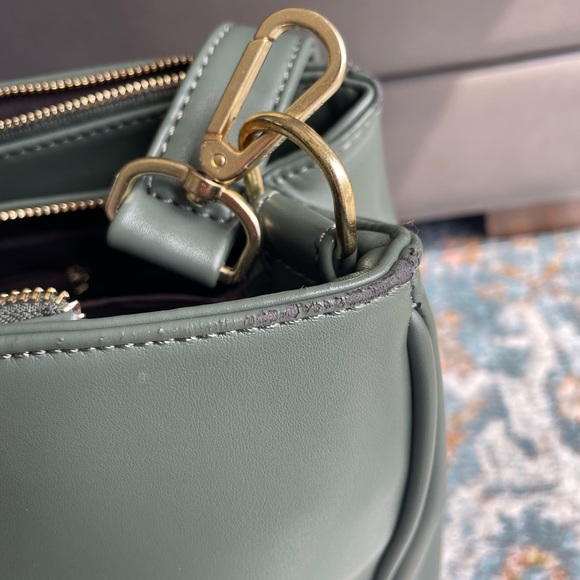 SOLD - Matt and Nat Evelyn Work Tote Crossbody - Picture 16 of 16